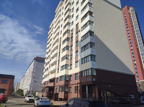 
   Продам 3-комнатную, 93 м², Южный обход ул, 1/1

. Фото 25.