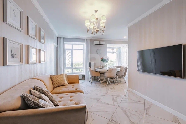 
  Продается 4-комн. квартира 110 м². Фото 1.