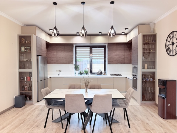 
  Продается дом 380 м². Фото 3.