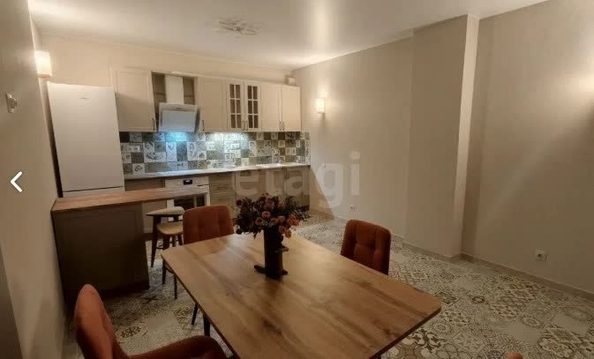 
  Сдается 1-комн. квартира 58.3 м². Фото 1.