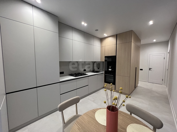 
  Продается 3-комн. квартира 68 м². Фото 1.