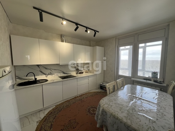 
  Сдается 3-комн. квартира 78.7 м². Фото 1.