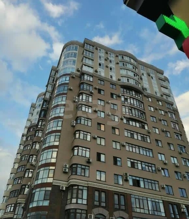 
  Сдается 3-комн. квартира 114 м². Фото 19.