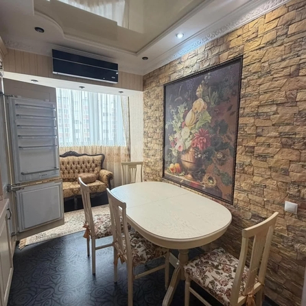 
  Сдается 2-комн. квартира 56 м². Фото 1.