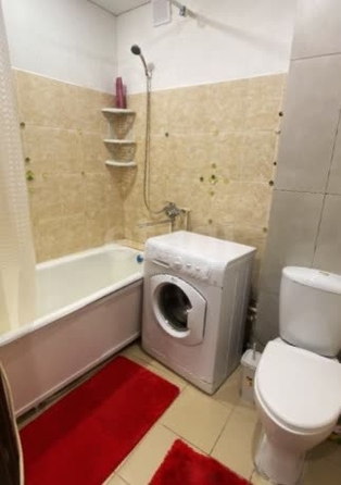 
  Сдается 1-комн. квартира 40 м². Фото 7.
