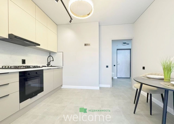 
  Продается 1-комн. квартира 40 м², в ЖК Высота, литер 4.2. Фото 3.
