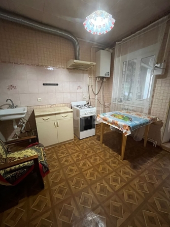 
   Продам 1-комнатную, 41 м², Генерала Ермолова ул, 1/1

. Фото 4.