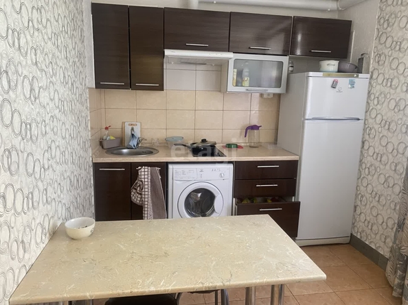 
   Продам 1-комнатную, 30 м², Л.Толстого ул, 92/1

. Фото 4.