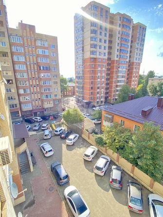 
   Продам 1-комнатную, 66.3 м², Лермонтова ул, 212

. Фото 2.