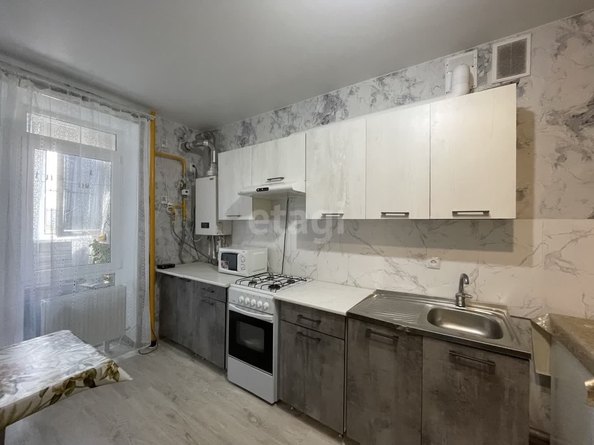 
   Продам 1-комнатную, 34 м², Александра Грибоедова ул, 3/7

. Фото 5.