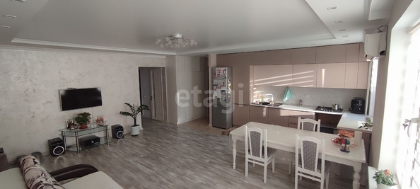 
   Продам 4-комнатную, 110 м², Л.Толстого ул, 45

. Фото 1.