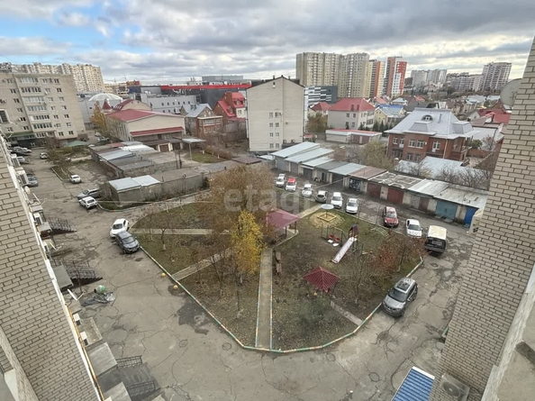 
   Продам 5-комнатную, 184 м², 45 Параллель ул, 2

. Фото 7.