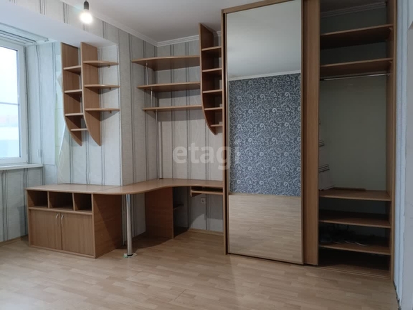 
   Продам 3-комнатную, 98 м², 45 Параллель ул, 2

. Фото 26.