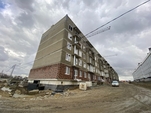 
   Продам 1-комнатную, 40.5 м², Антона Чехова ул, 42

. Фото 2.