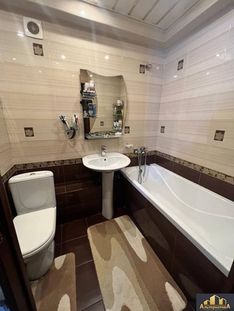 
  Продается 3-комн. квартира, 68.9 м², Жмакина ул
. Фото 8.