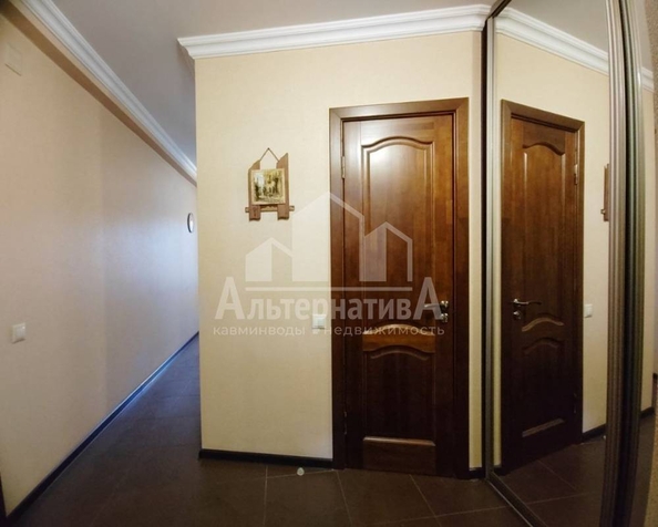 
  Продается 1-комн. квартира, 38 м², Красивая ул
. Фото 2.