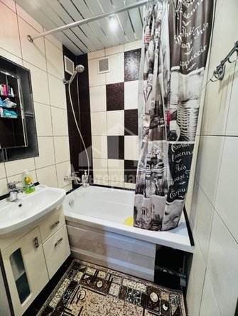 
  Продается 2-комн. квартира, 48.8 м², Красивая ул
. Фото 17.