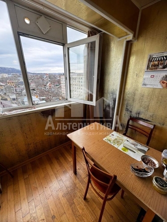 
  Продается 1-комн. квартира, 37.5 м², Красивая ул
. Фото 4.