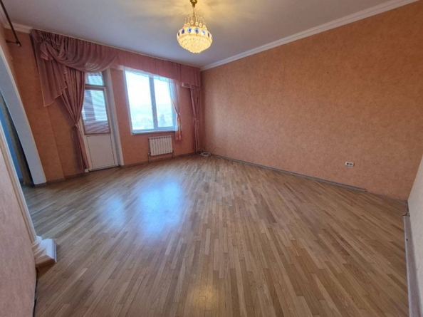 
  Продается 1-комн. квартира, 54.8 м², Ленинградская ул
. Фото 2.