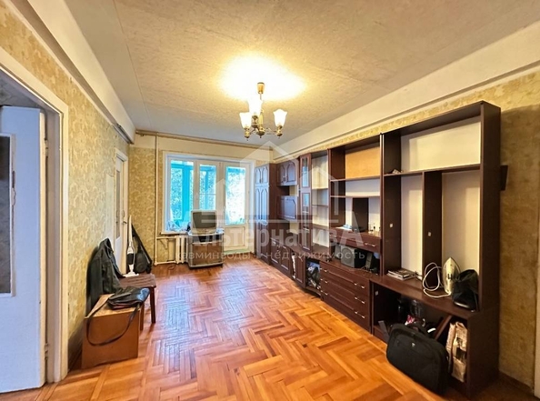 
   Продам 3-комнатную, 49.6 м², Цандера проезд

. Фото 3.