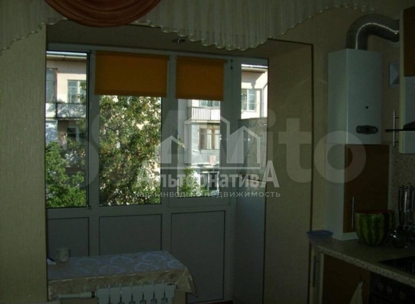 
  Продается 2-комн. квартира, 42 м², Героев Медиков ул
. Фото 2.