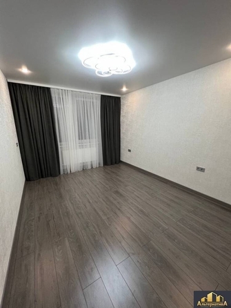 
  Продается 2-комн. квартира, 76 м², Пальмиро Тольятти ул
. Фото 8.