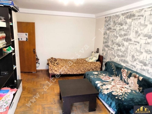 
   Продам 3-комнатную, 64 м², Марцинкевича ул

. Фото 2.