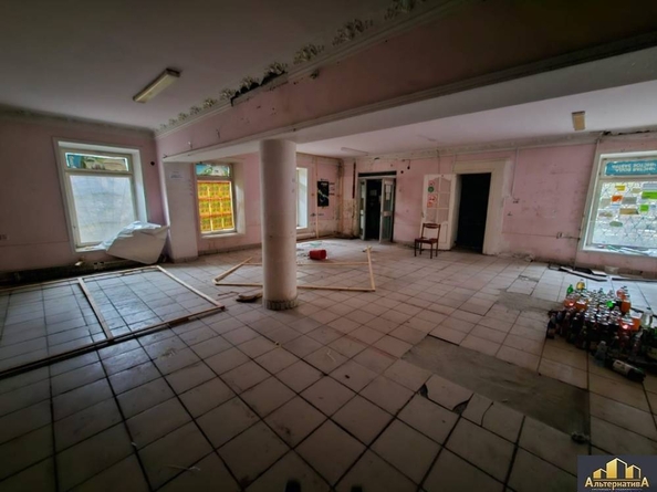 
   Продам торговое помещение, 402.8 м², Цандера проезд

. Фото 5.