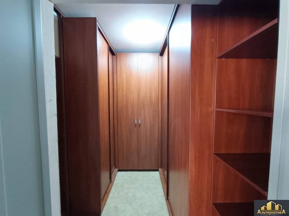 
   Продам 3-комнатную, 124 м², Жуковского ул

. Фото 5.