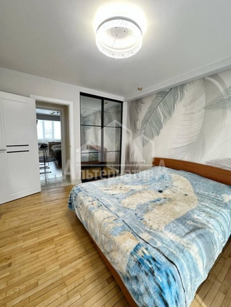 
   Продам 2-комнатную, 50 м², Жмакина ул

. Фото 3.