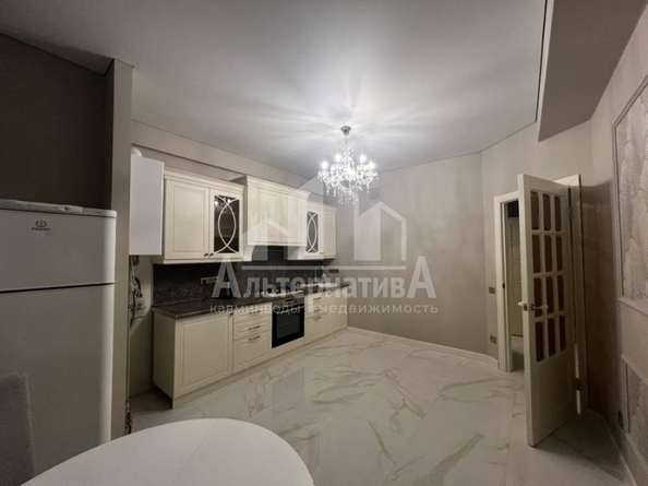 
  Продается 1-комн. квартира, 47 м², Буачидзе ул
. Фото 2.