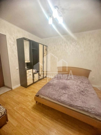 
  Продается 1-комн. квартира, 30 м², Ге Ксении ул
. Фото 1.