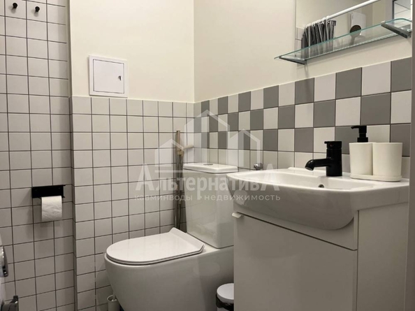 
   Продам 1-комнатную, 35 м², Свердлова ул

. Фото 14.