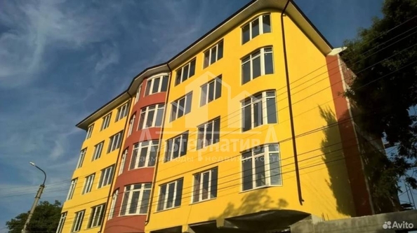 
  Продается 2-комн. квартира, 74 м², Революции ул
. Фото 1.