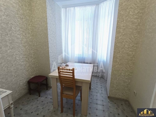 
  Продается 1-комн. квартира, 61 м², Революции ул
. Фото 8.