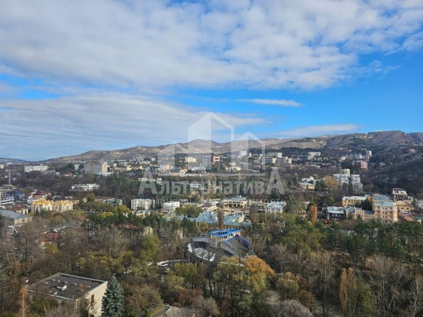 
  Продается 3-комн. квартира, 213 м², Шаумяна ул
. Фото 4.