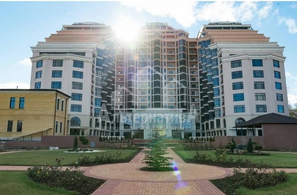 
  Продается 3-комн. квартира 213 м². Фото 1.