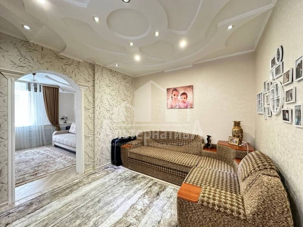 
  Продается 4-комн. квартира, 75 м², Резервуарная ул
. Фото 4.