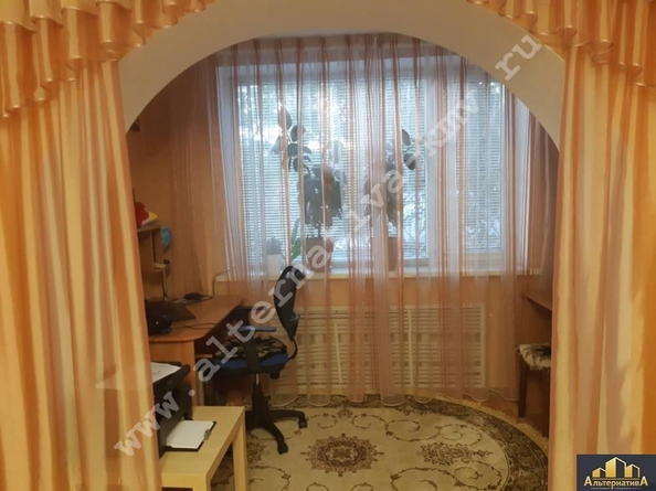 
  Продается 2-комн. квартира, 60.8 м², Набережная ул
. Фото 5.