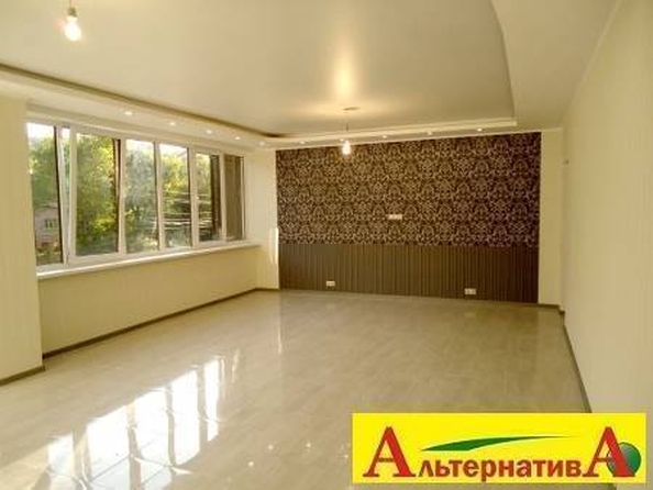 
   Продам 2-комнатную, 80 м², Декабристов ул

. Фото 4.