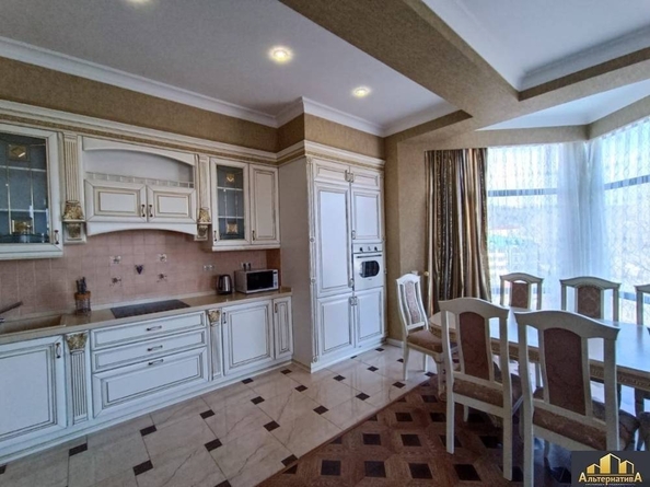 
  Продается 3-комн. квартира, 114 м², Шаумяна ул
. Фото 3.