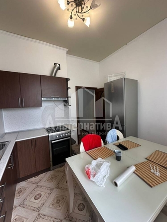 
   Продам 3-комнатную, 86 м², Калинина ул

. Фото 3.