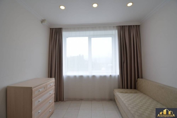 
  Продается 2-комн. квартира, 88 м², Кирова ул
. Фото 4.