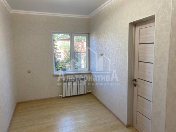 
   Продам 2-комнатную, 55.7 м², Апанасенко ул

. Фото 4.