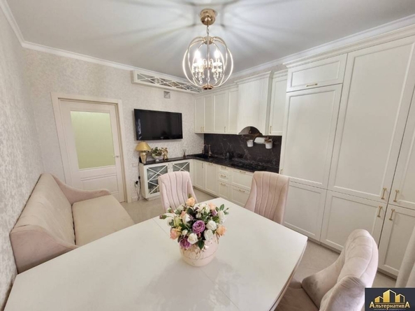 
  Продается 2-комн. квартира, 68 м², Целинная ул
. Фото 1.