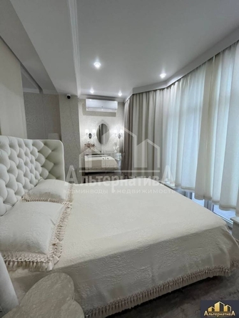 
  Продается 2-комн. квартира, 71 м², Декабристов ул
. Фото 3.