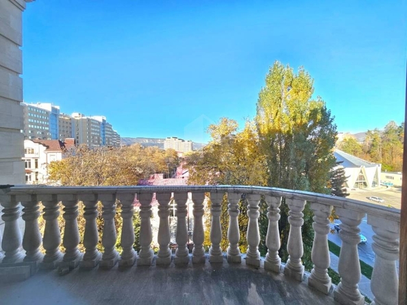 
  Продается 3-комн. квартира 165 м². Фото 9.