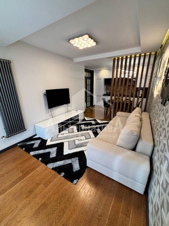 
  Продается 3-комн. квартира, 86.4 м², Кирова ул
. Фото 5.