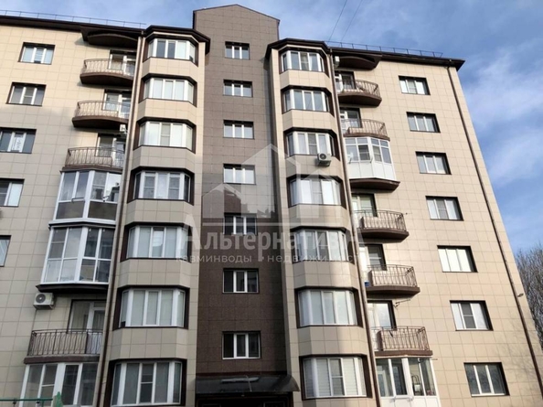 
  Продается 1-комн. квартира, 42 м², Кленовая роща ул
. Фото 8.