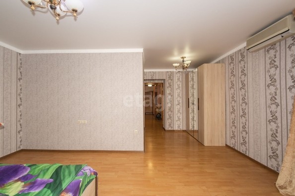 
   Продам 3-комнатную, 115.5 м², Братский пер, 46/16

. Фото 12.